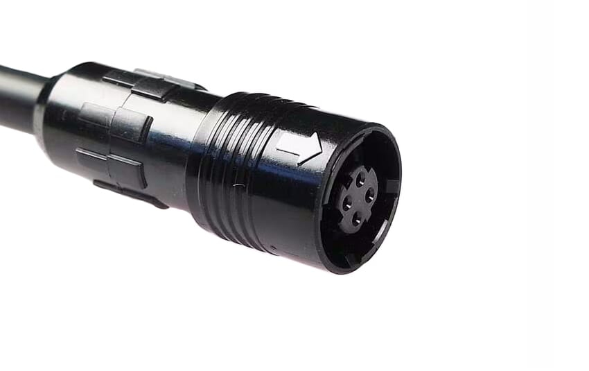 Yamaha Snellader 42V 4A 4-polig